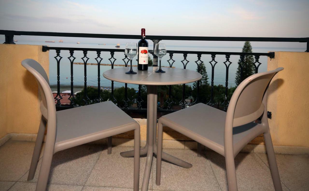 Pier Beach Hotel Apartments Limassol Kültér fotó