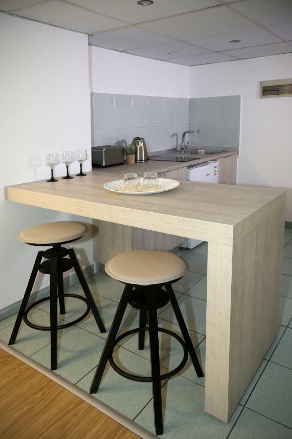 Pier Beach Hotel Apartments Limassol Kültér fotó